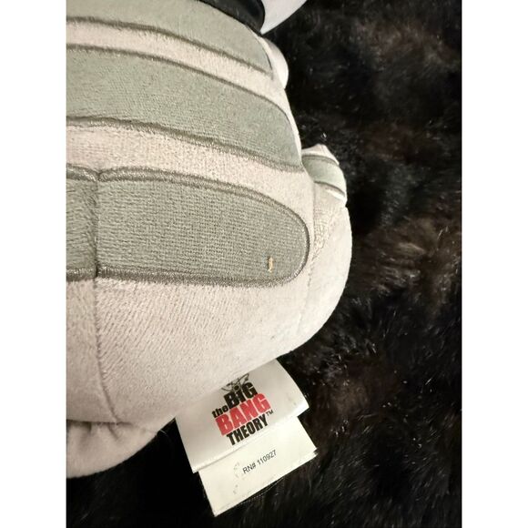 Big Bang theory singing soft kitty plush stuffed animal - Picture 4 of 4